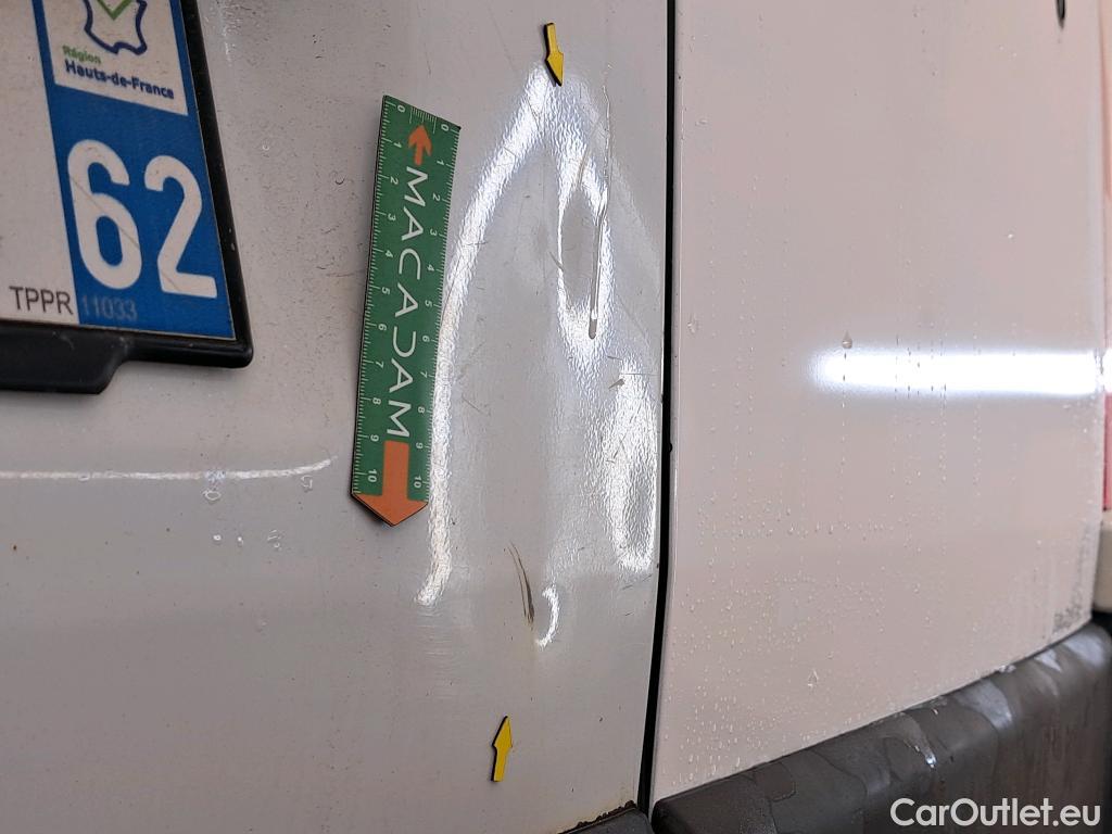  Renault  Master  III Fourgon L2H2 3 5 Grand Confort dCi 130CV BVM6 E6 #8