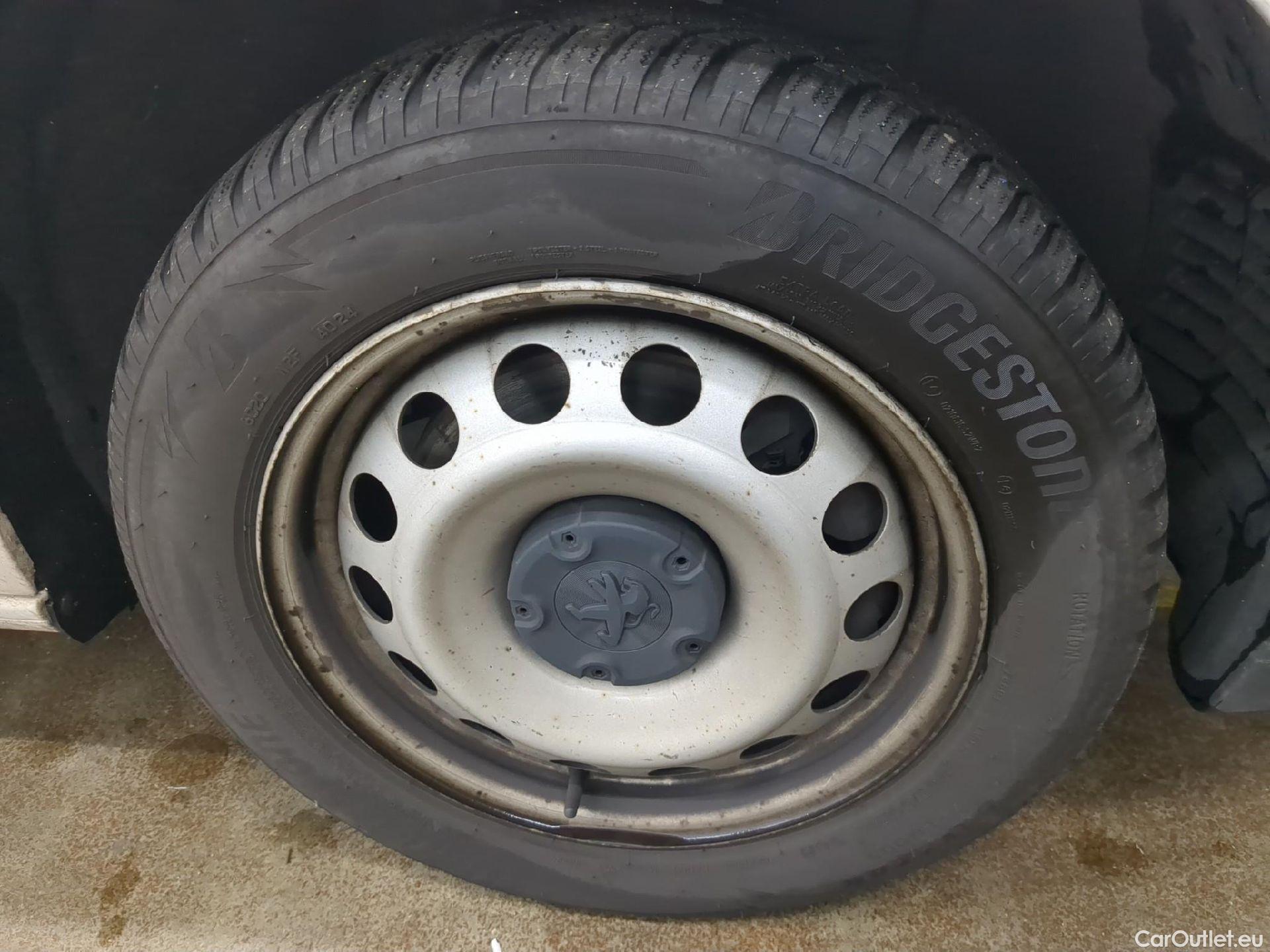  Peugeot  Partner  Asphalt L1 1.5 HDi 100CV BVM5 E6d #4