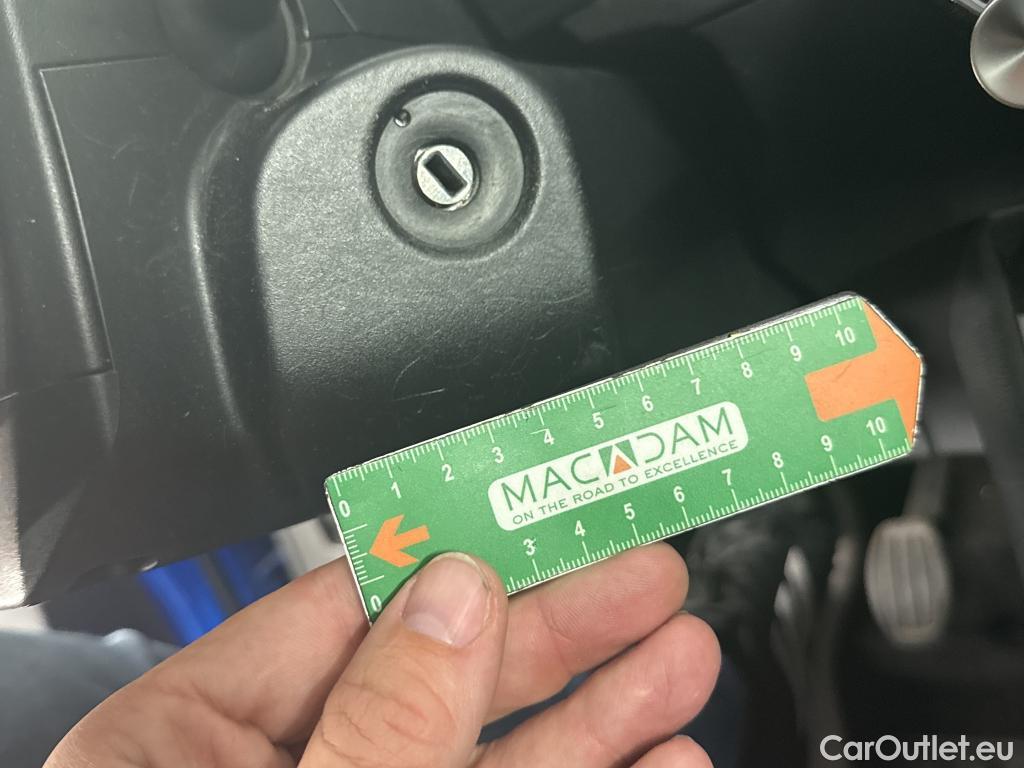  Peugeot  2008  Active Business 1.5 HDi 110CV BVM6 E6d #36