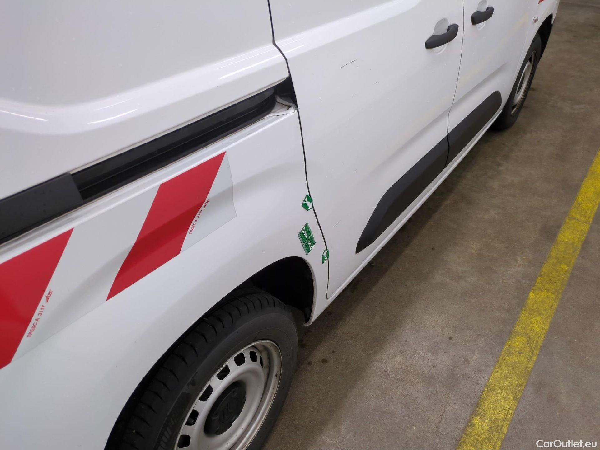  Citroen  Berlingo  Fourgon Club M 650 1.5 BlueHDi 75CV BVM5 E6dT #7