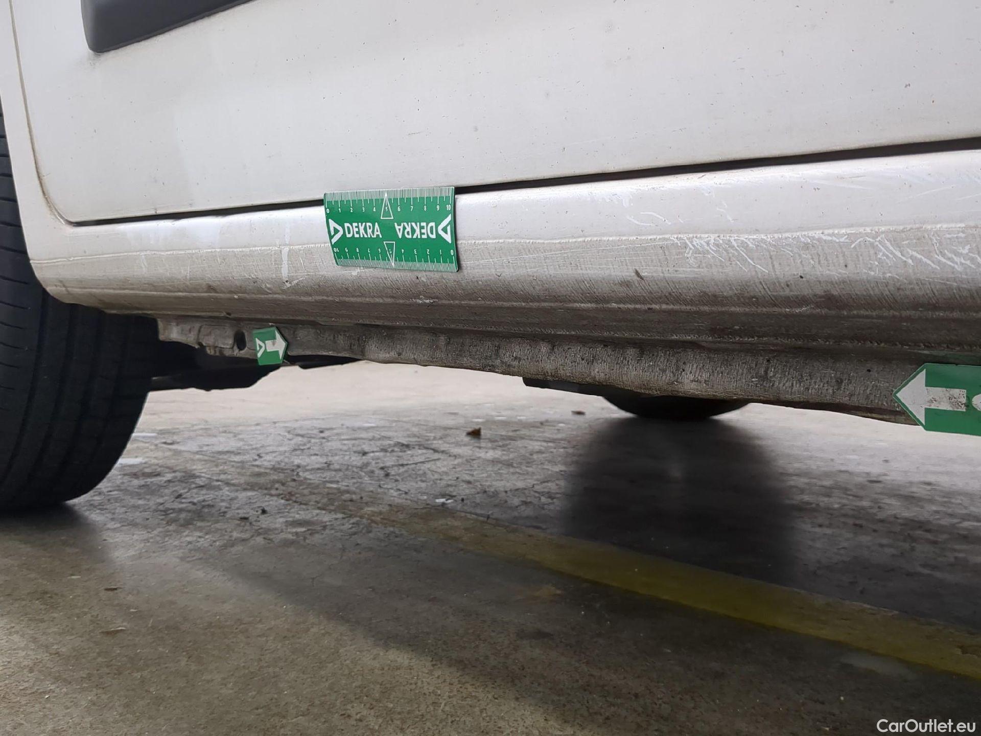  Peugeot  Partner  Asphalt L1 1.5 HDi 100CV BVM5 E6d #6