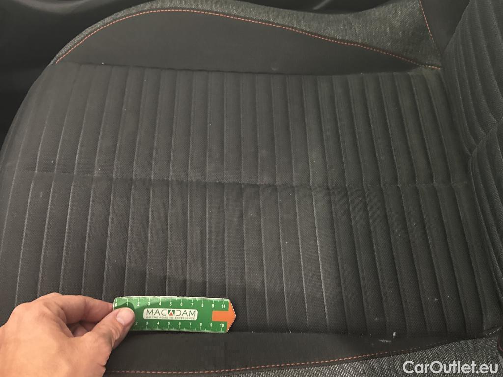  Peugeot  2008  Active Business 1.5 HDi 110CV BVM6 E6d #31