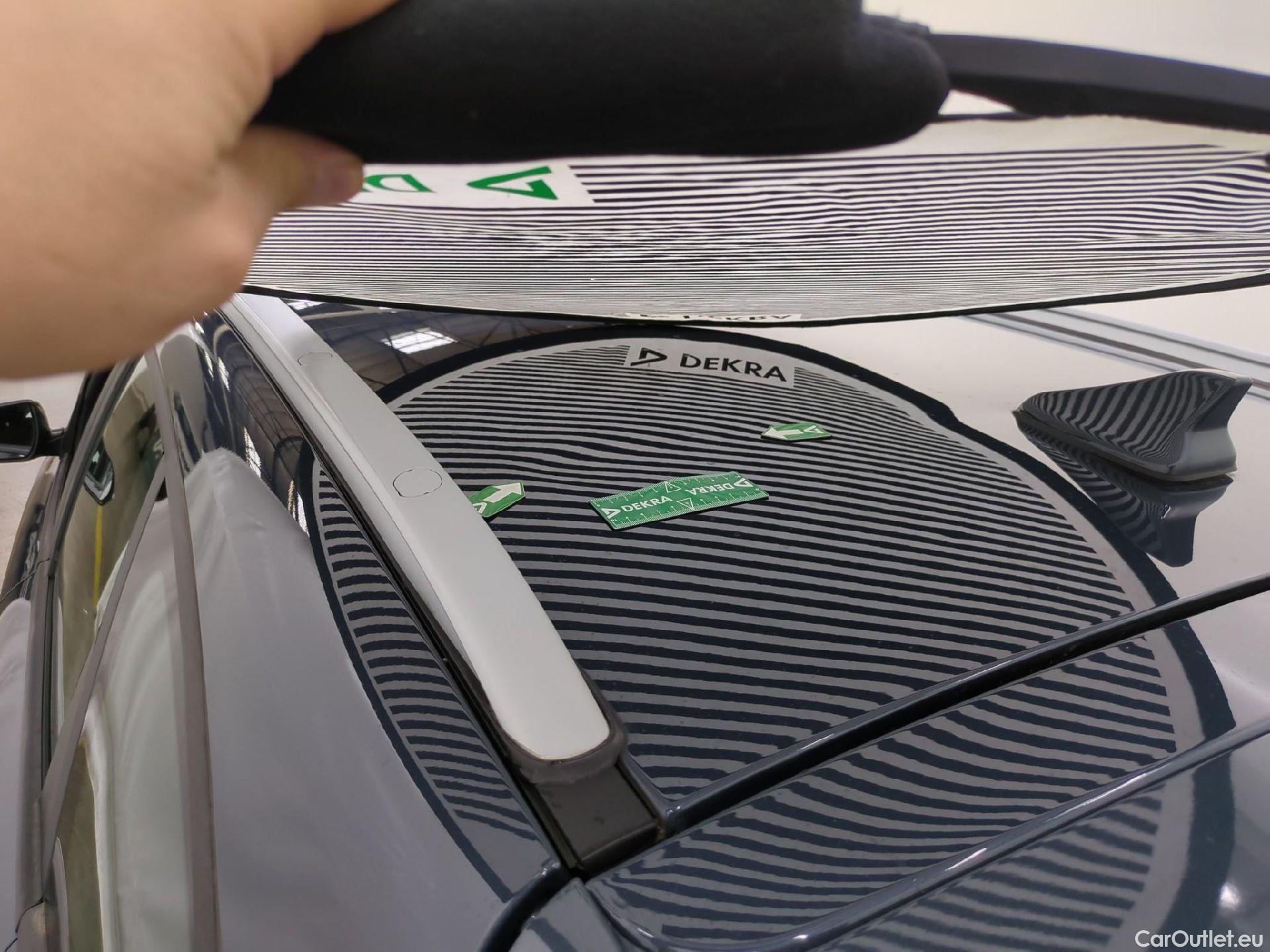  Hyundai  i30  cw Business 1.6 CRDi 115CV BVA7 E6d #5