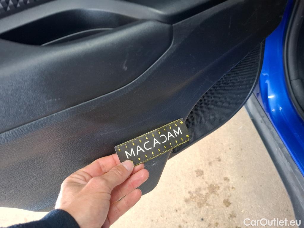  Toyota  C-HR TOYOTA  / 2016 / 5P / SUV 2.0 HYBRIDE 184 DYNAMIC BUSINESS #15