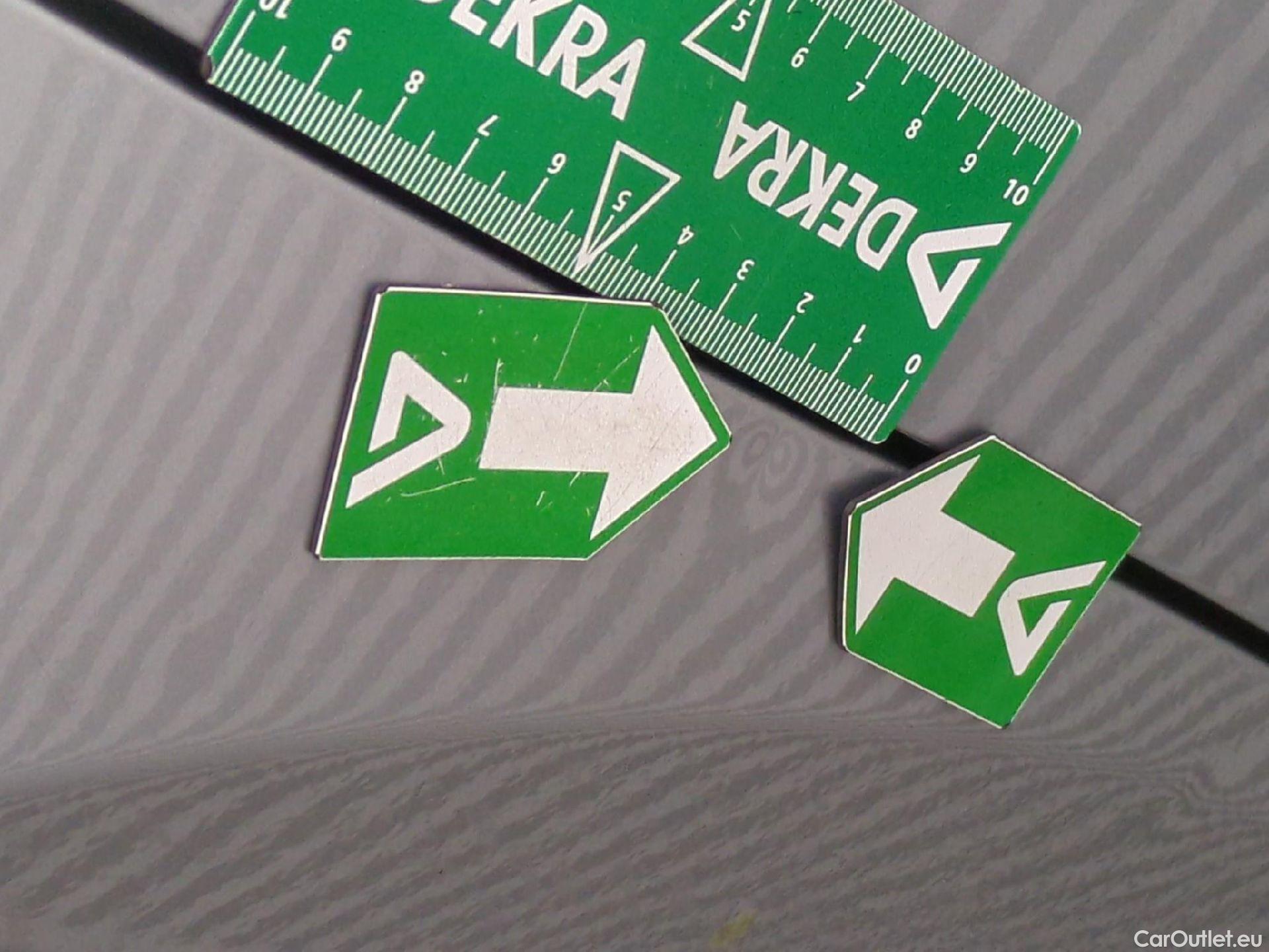  Toyota  Corolla TOYOTA  Touring Sports / 2018 / 5P / Break Hybride 122h Dynamic Business Beyond Zer #24