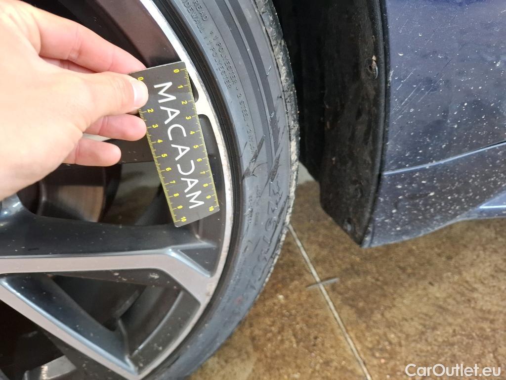  Toyota  Corolla TOYOTA  Touring Sports  2018  5P Break Hybride 184h Collection #13