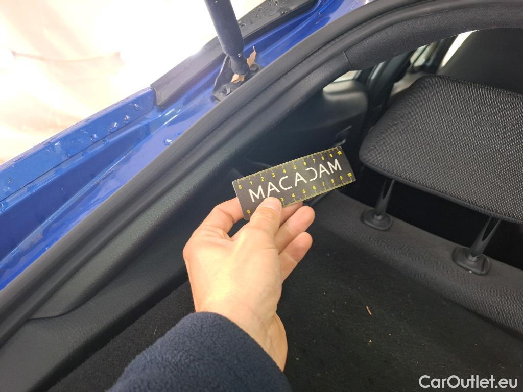  Toyota  C-HR TOYOTA  / 2016 / 5P / SUV 2.0 HYBRIDE 184 DYNAMIC BUSINESS #25