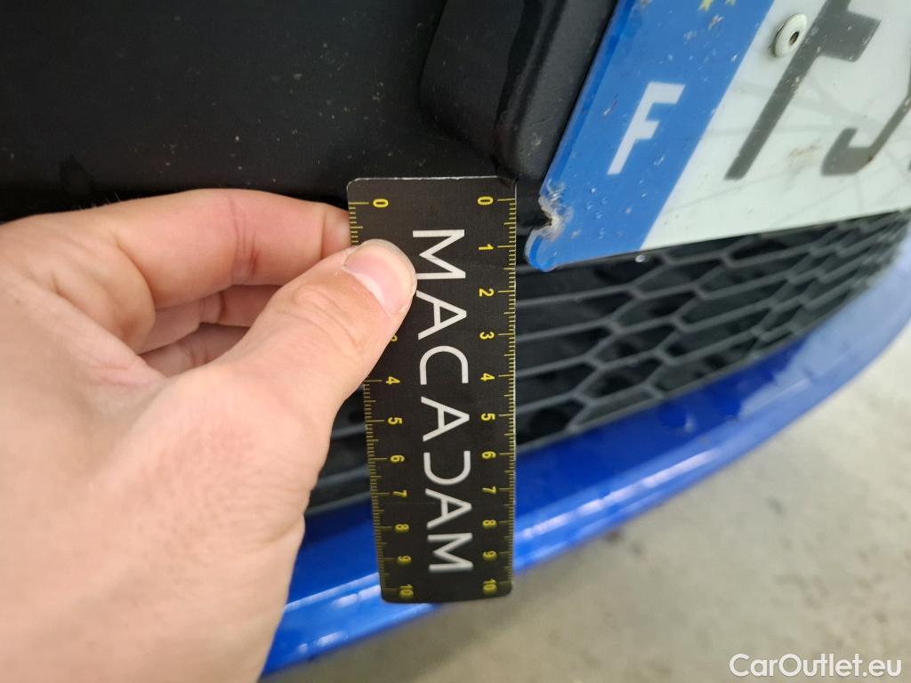  Toyota  C-HR TOYOTA  / 2016 / 5P / SUV 2.0 HYBRIDE 184 DYNAMIC BUSINESS #39