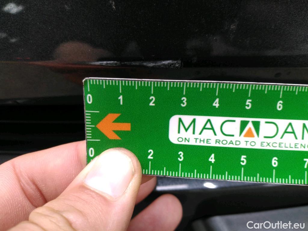  Toyota  C-HR TOYOTA  / 2016 / 5P / SUV 1.8 HYBRIDE 122 DYNAMIC BUSINESS #7