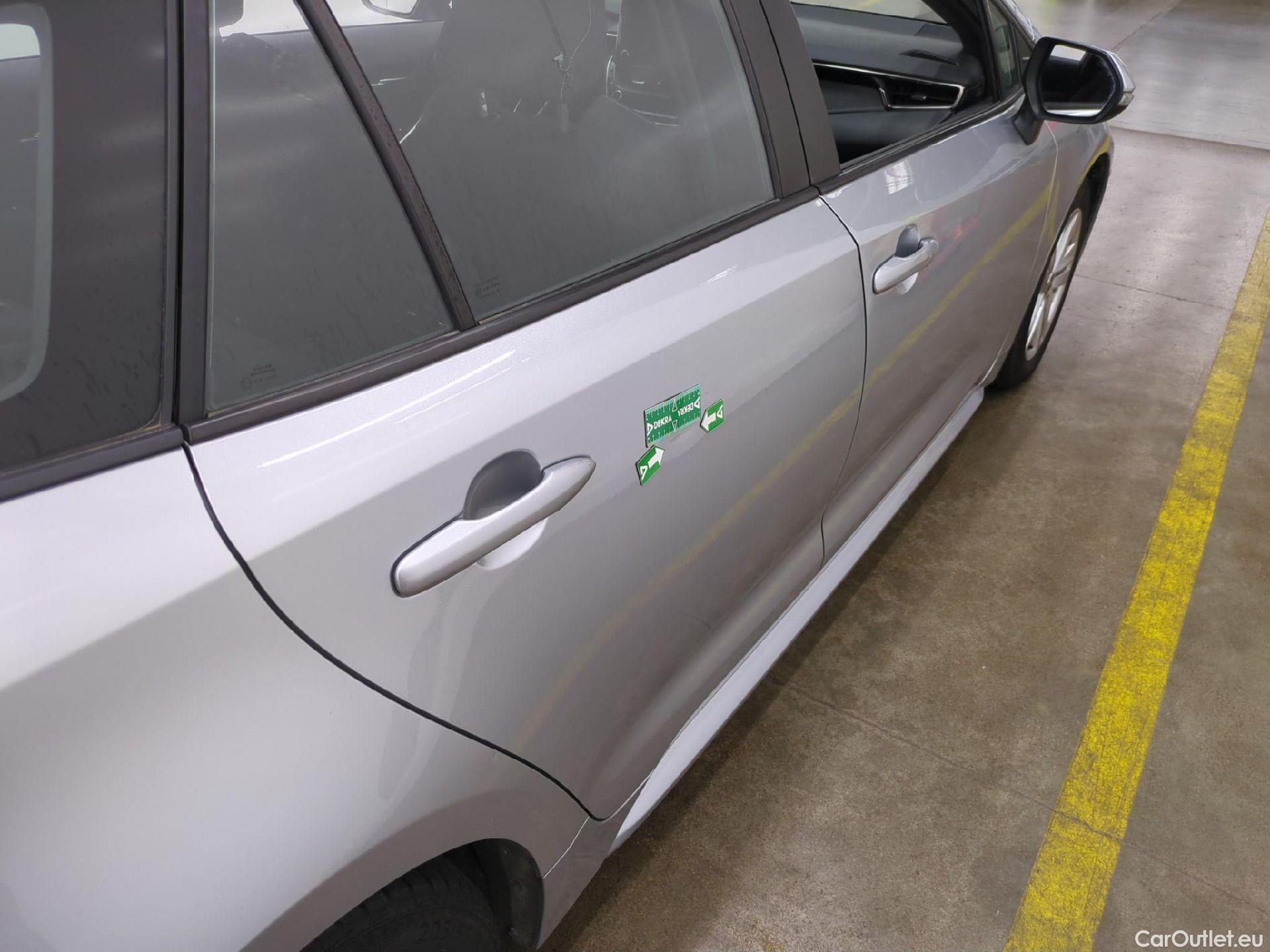  Toyota  Corolla TOYOTA  Touring Sports / 2018 / 5P / Break Hybride 122h Dynamic Business Beyond Zer #28