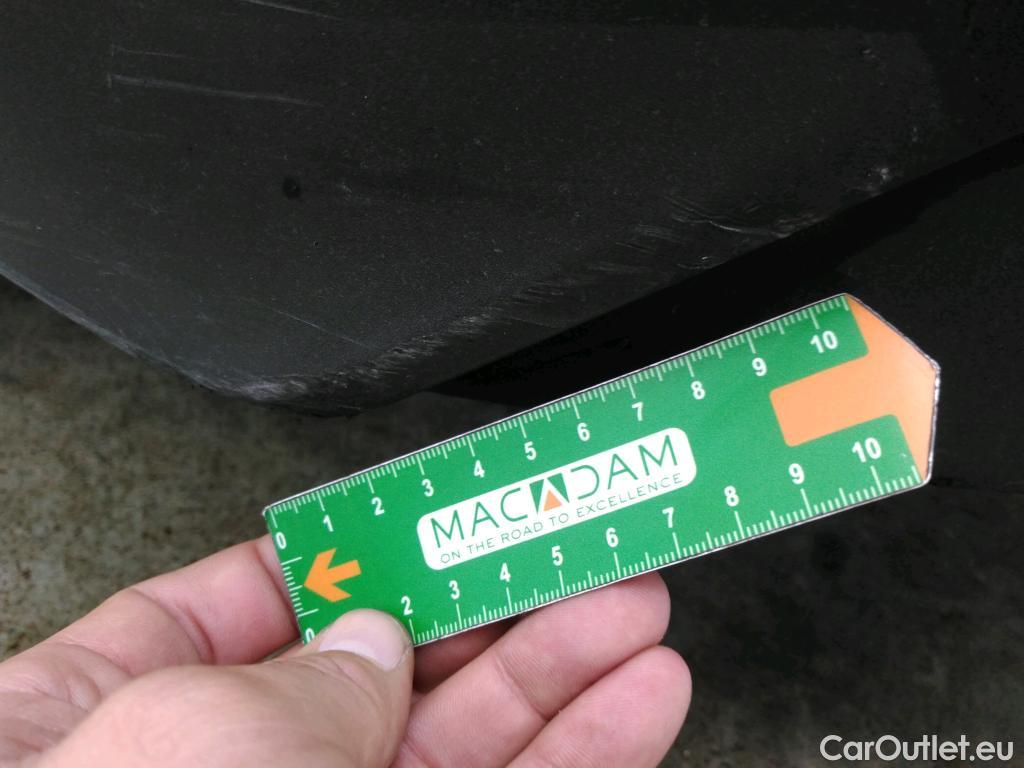  Toyota  C-HR TOYOTA  / 2016 / 5P / SUV 1.8 HYBRIDE 122 DYNAMIC BUSINESS #46