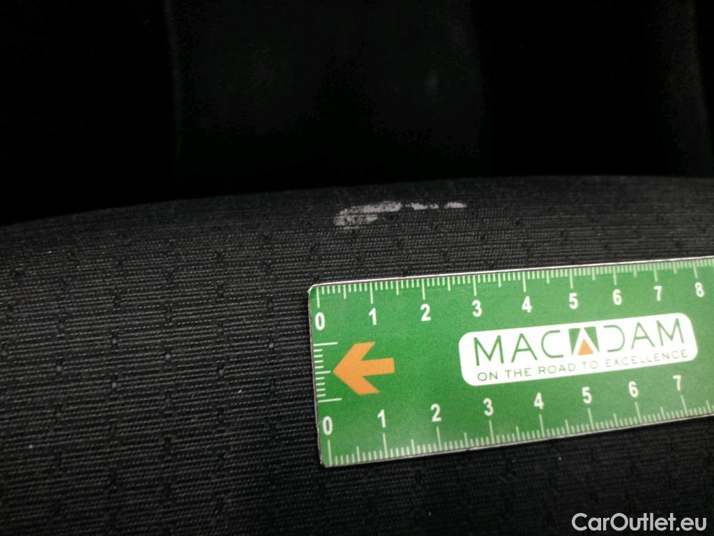  Toyota  C-HR TOYOTA  / 2016 / 5P / SUV 1.8 HYBRIDE 122 DYNAMIC BUSINESS #37