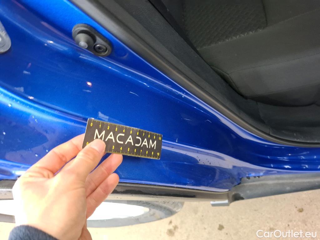  Toyota  C-HR TOYOTA  / 2016 / 5P / SUV 2.0 HYBRIDE 184 DYNAMIC BUSINESS #51