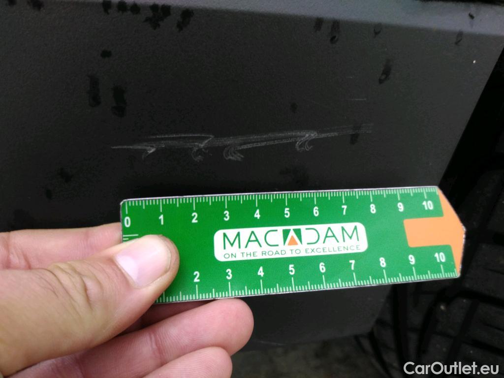  Toyota  C-HR TOYOTA  / 2016 / 5P / SUV 1.8 HYBRIDE 122 DYNAMIC BUSINESS #51