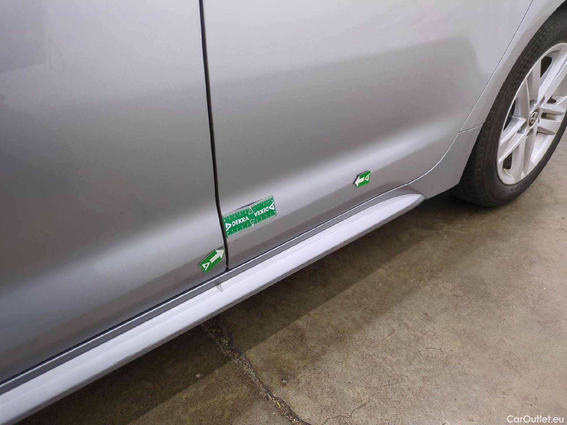  Toyota  Corolla TOYOTA  Touring Sports / 2018 / 5P / Break Hybride 122h Dynamic Business Beyond Zer #53