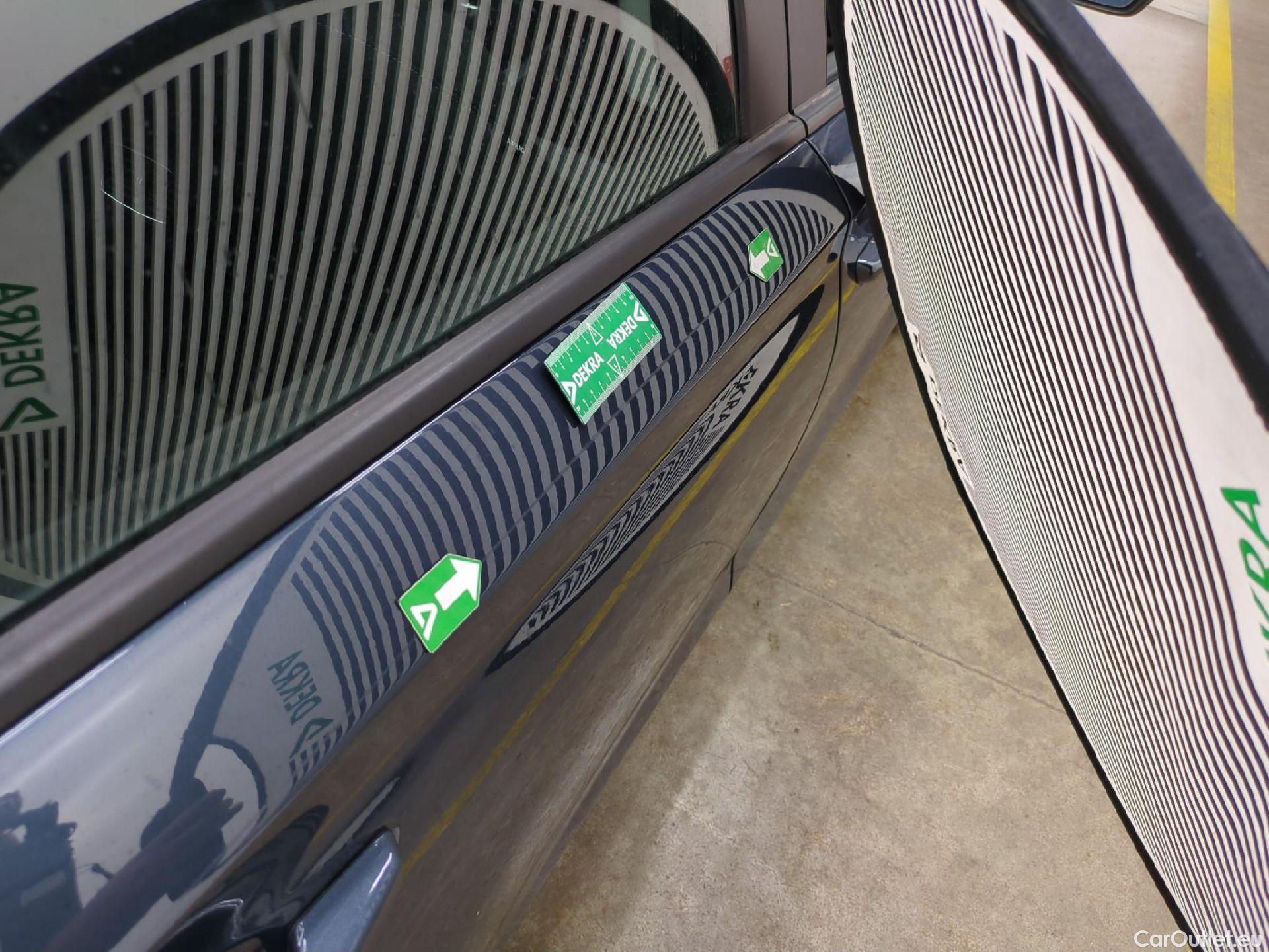  Hyundai  i30  cw Business 1.6 CRDi 115CV BVA7 E6d #20