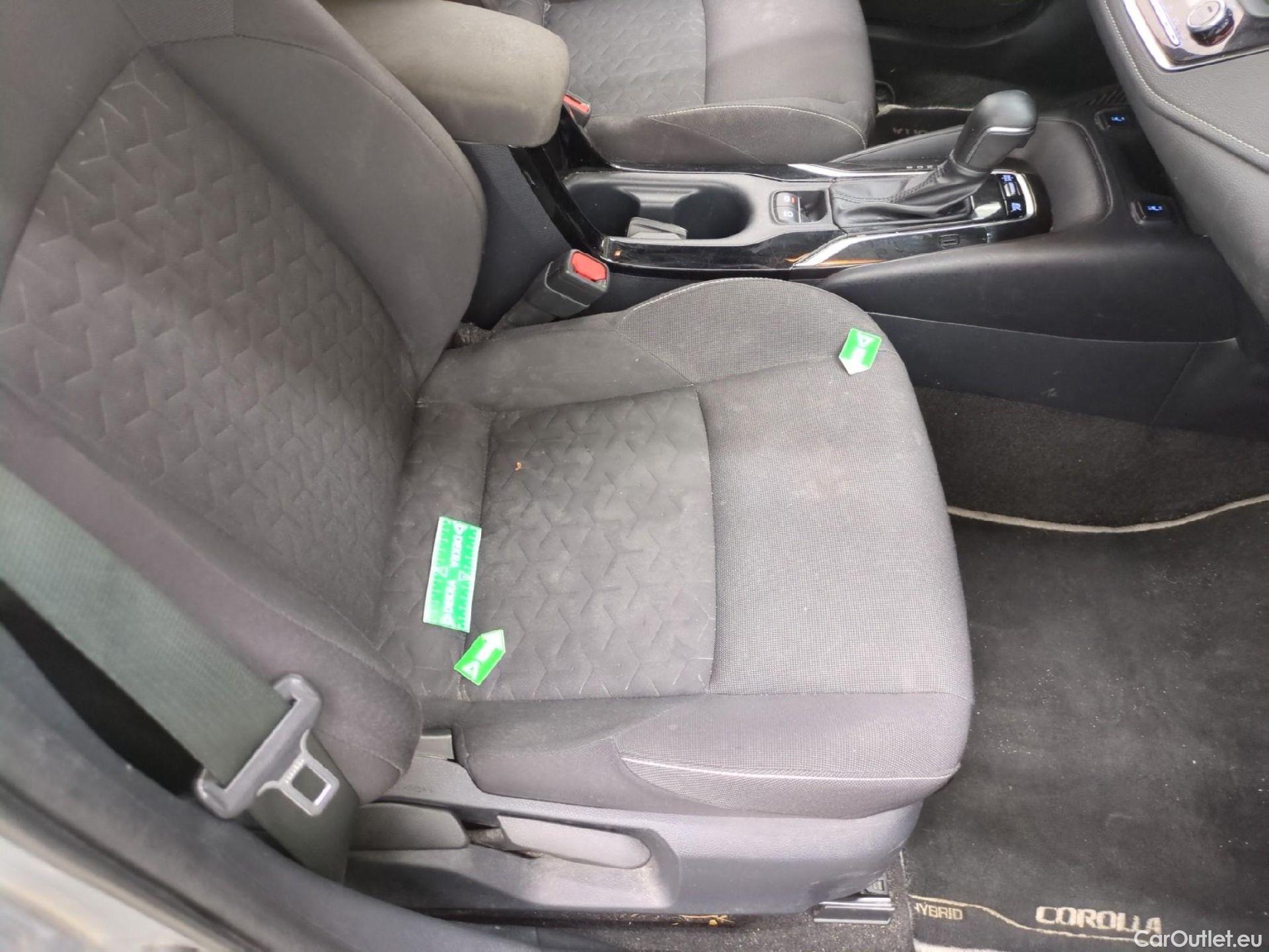  Toyota  Corolla TOYOTA  Touring Sports / 2018 / 5P / Break Hybride 122h Dynamic Business Beyond Zer #13