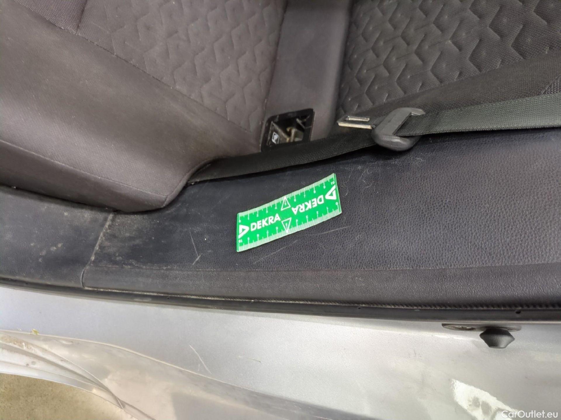  Toyota  Corolla TOYOTA  Touring Sports / 2018 / 5P / Break Hybride 122h Dynamic Business Beyond Zer #17