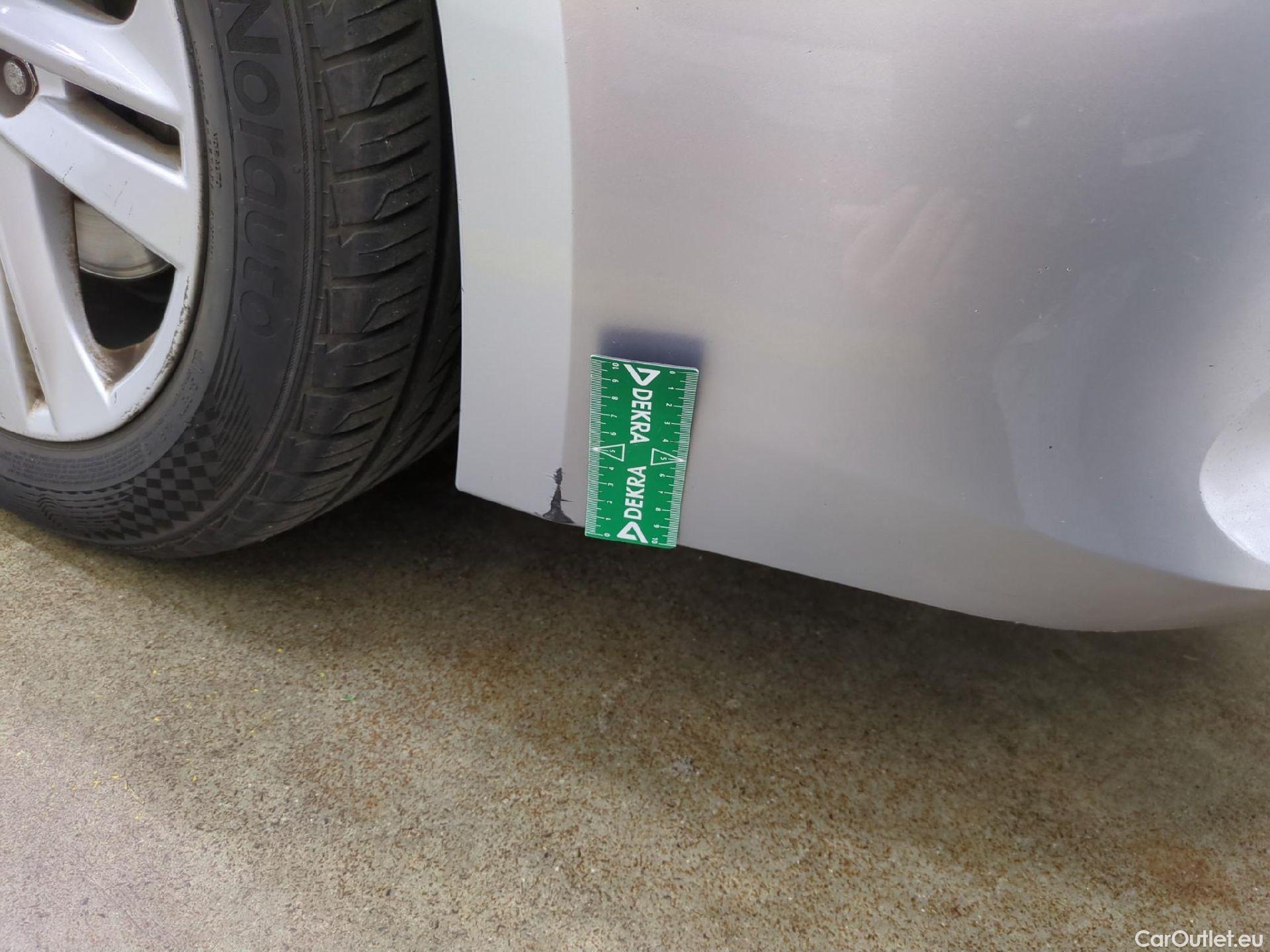  Toyota  Corolla TOYOTA  Touring Sports / 2018 / 5P / Break Hybride 122h Dynamic Business Beyond Zer #38