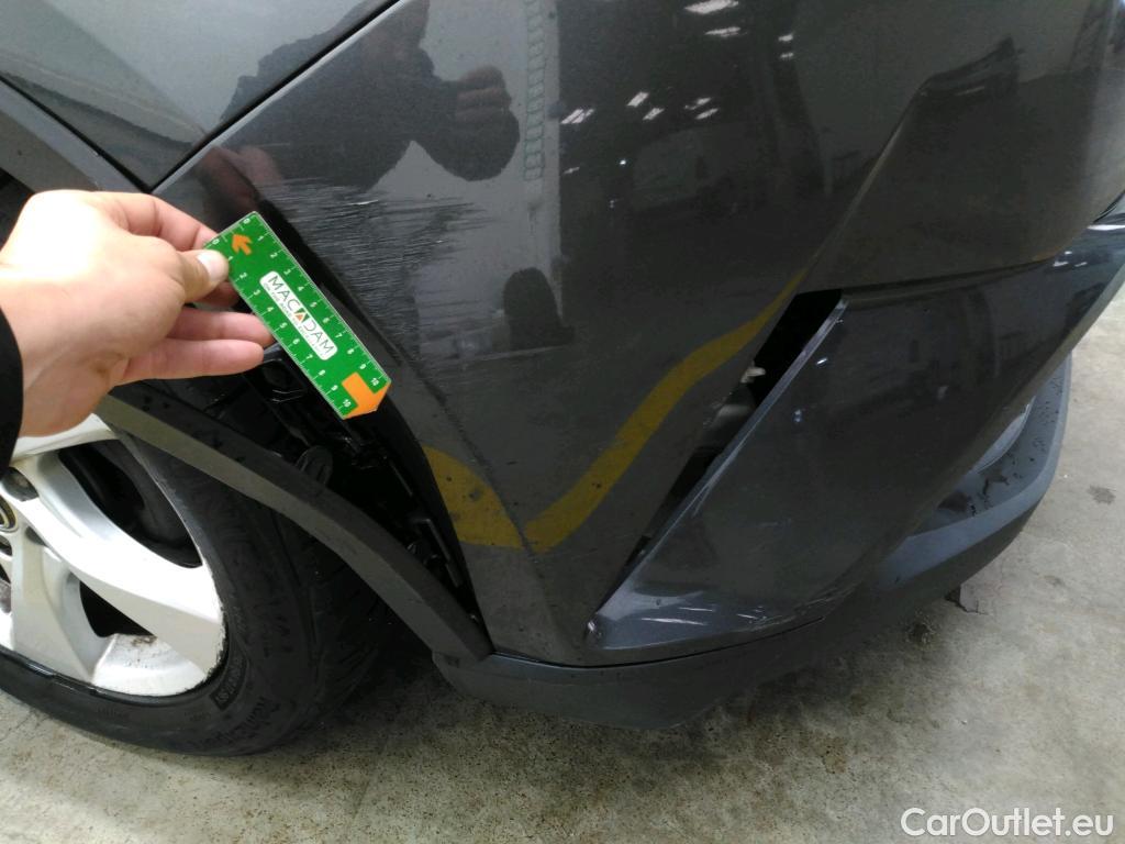  Toyota  C-HR TOYOTA  / 2016 / 5P / SUV 1.8 HYBRIDE 122 DYNAMIC BUSINESS #1