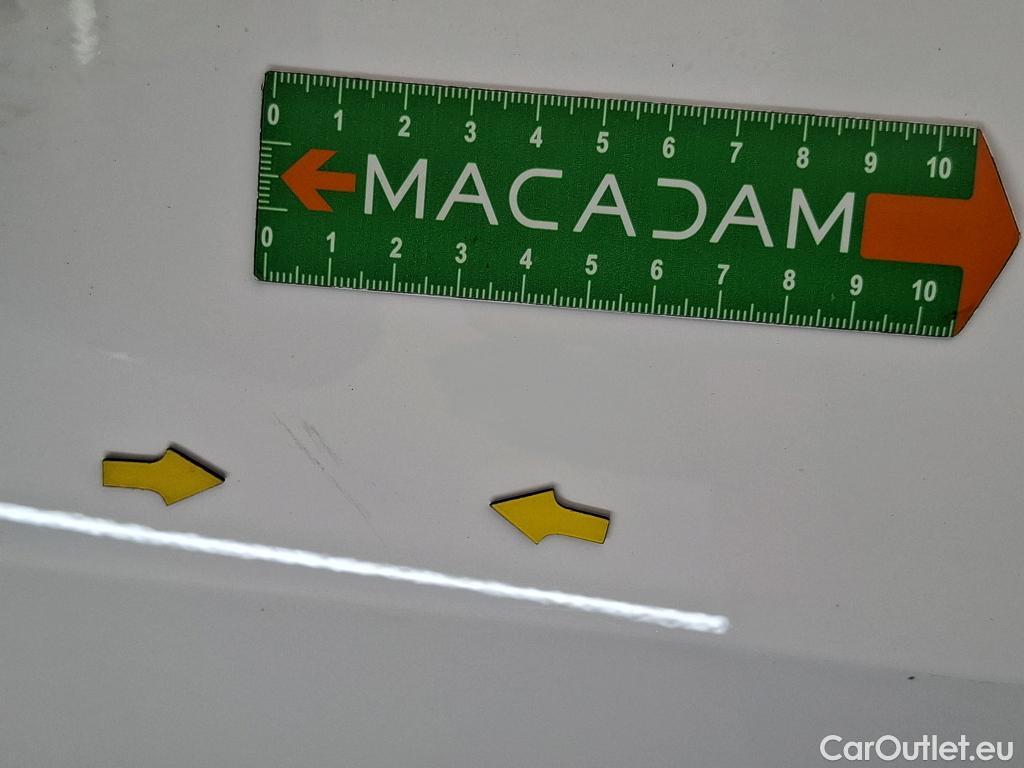  Toyota  Corolla TOYOTA  / 2018 / 5P / Berline Hybride 122h Dynamic Business Supp Lomb #45