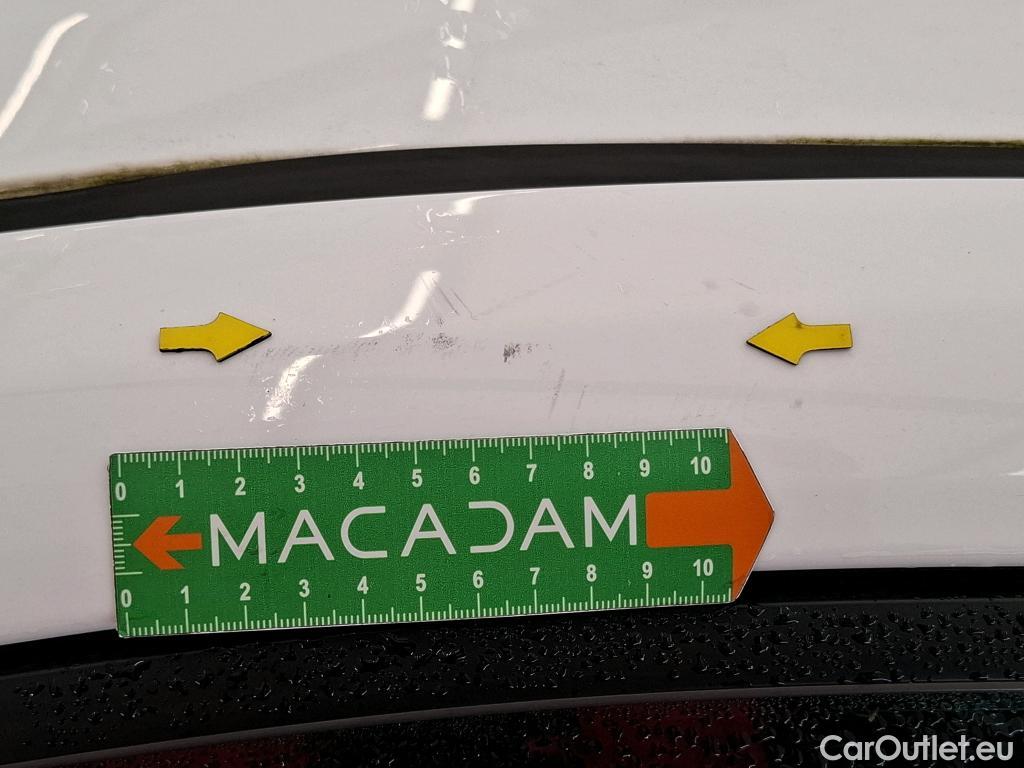  Toyota  Corolla TOYOTA  / 2018 / 5P / Berline Hybride 122h Dynamic Business Supp Lomb #16