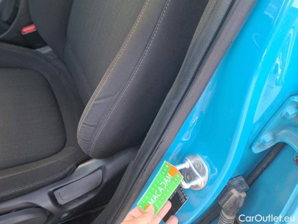  Hyundai  Konna HYUNDAI Kona / 2020 / 5P / SUV 1.6 CRDI 136 HYBRID 48V DCT-7 BUSINESS #1