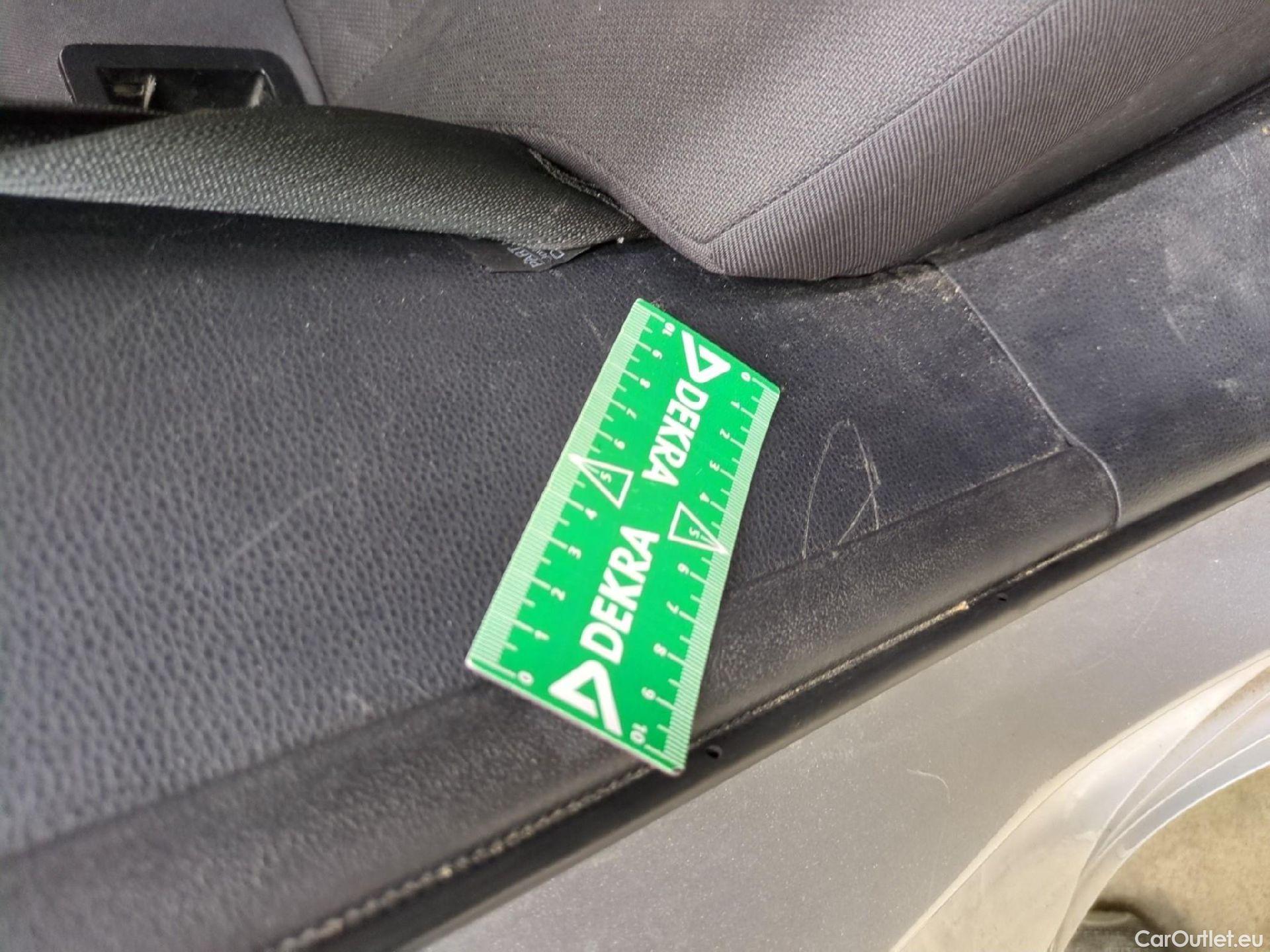  Toyota  Corolla TOYOTA  Touring Sports / 2018 / 5P / Break Hybride 122h Dynamic Business Beyond Zer #29