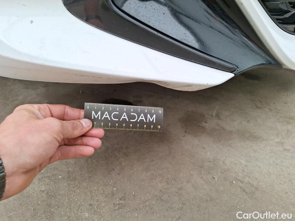  Land Rover  Discovery TOYOTA Corolla  2018  5P  Berline Hybride 122h Dynamic Business Supp Lomb #2