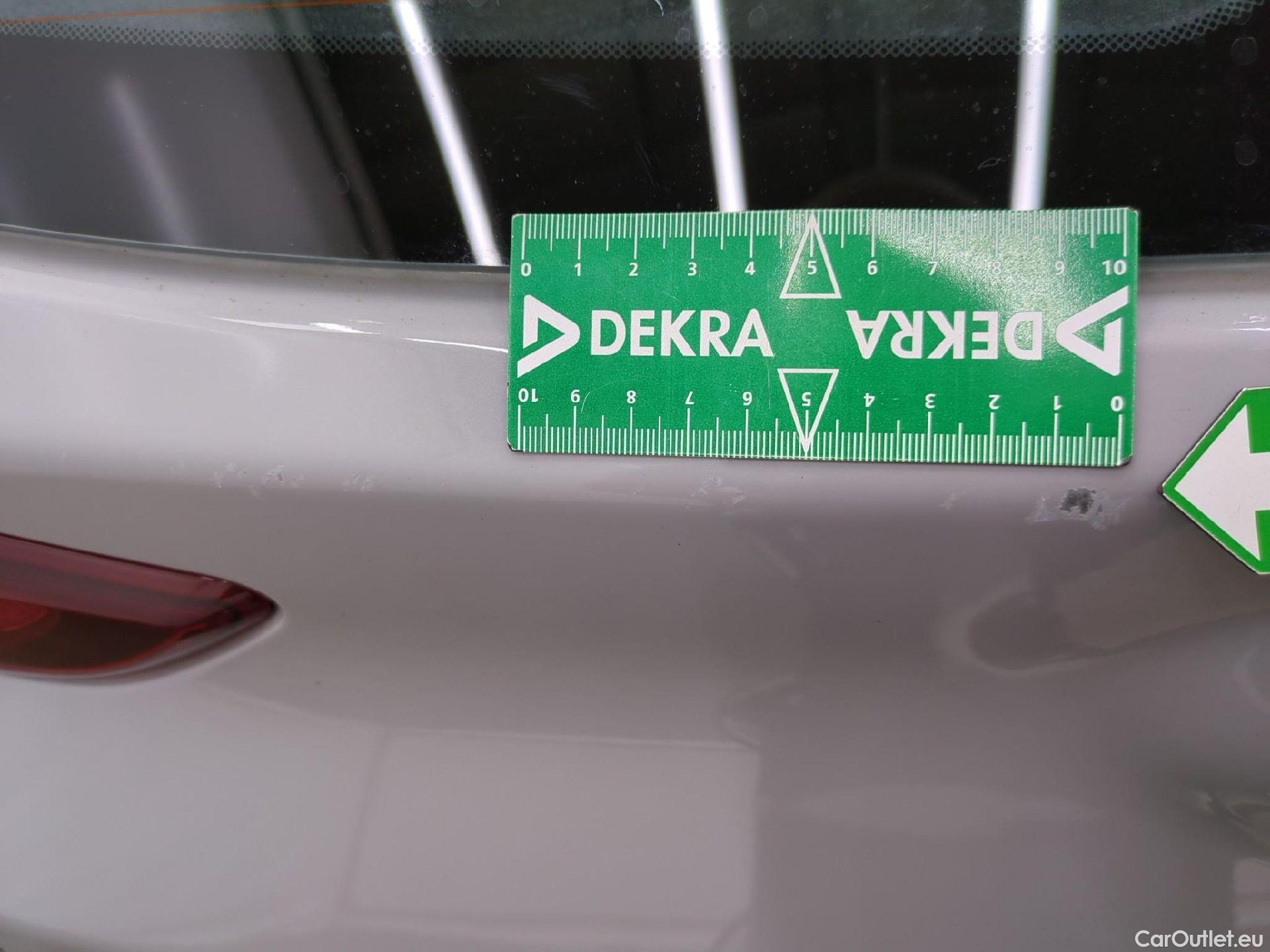  Hyundai  Konna HYUNDAI Kona / 2020 / 5P / SUV 1.0 T-GDI 120 HYBRID 48V BUSINESS #44