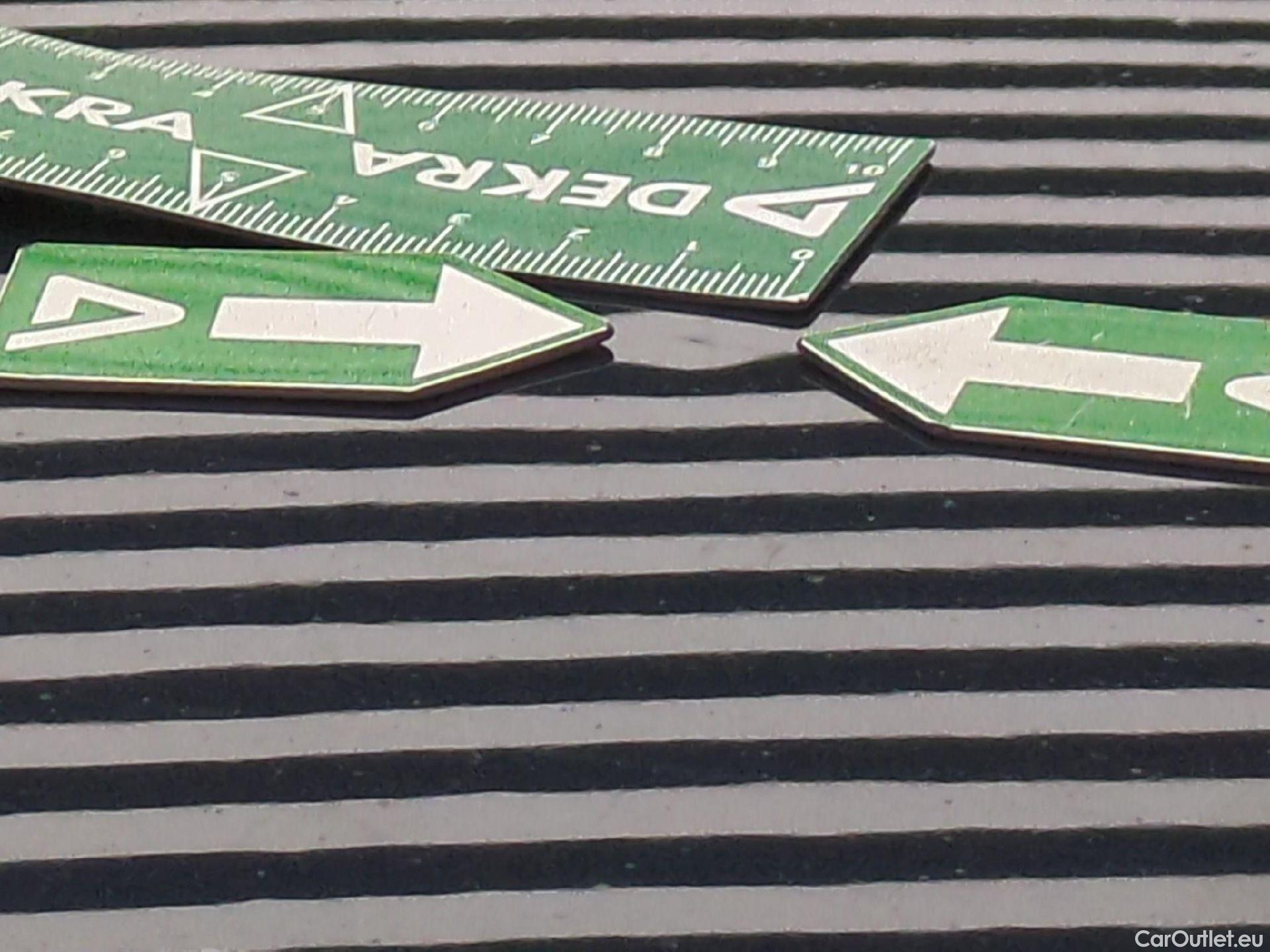  Hyundai  i30  cw Business 1.6 CRDi 115CV BVA7 E6d #1