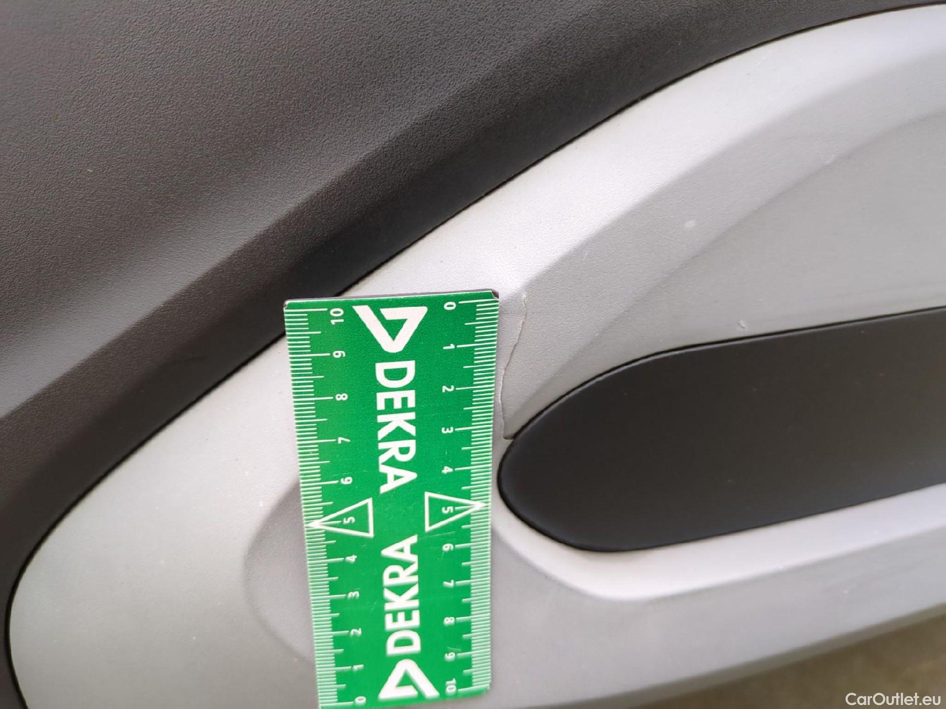  Hyundai  Konna HYUNDAI Kona / 2020 / 5P / SUV 1.0 T-GDI 120 HYBRID 48V BUSINESS #41