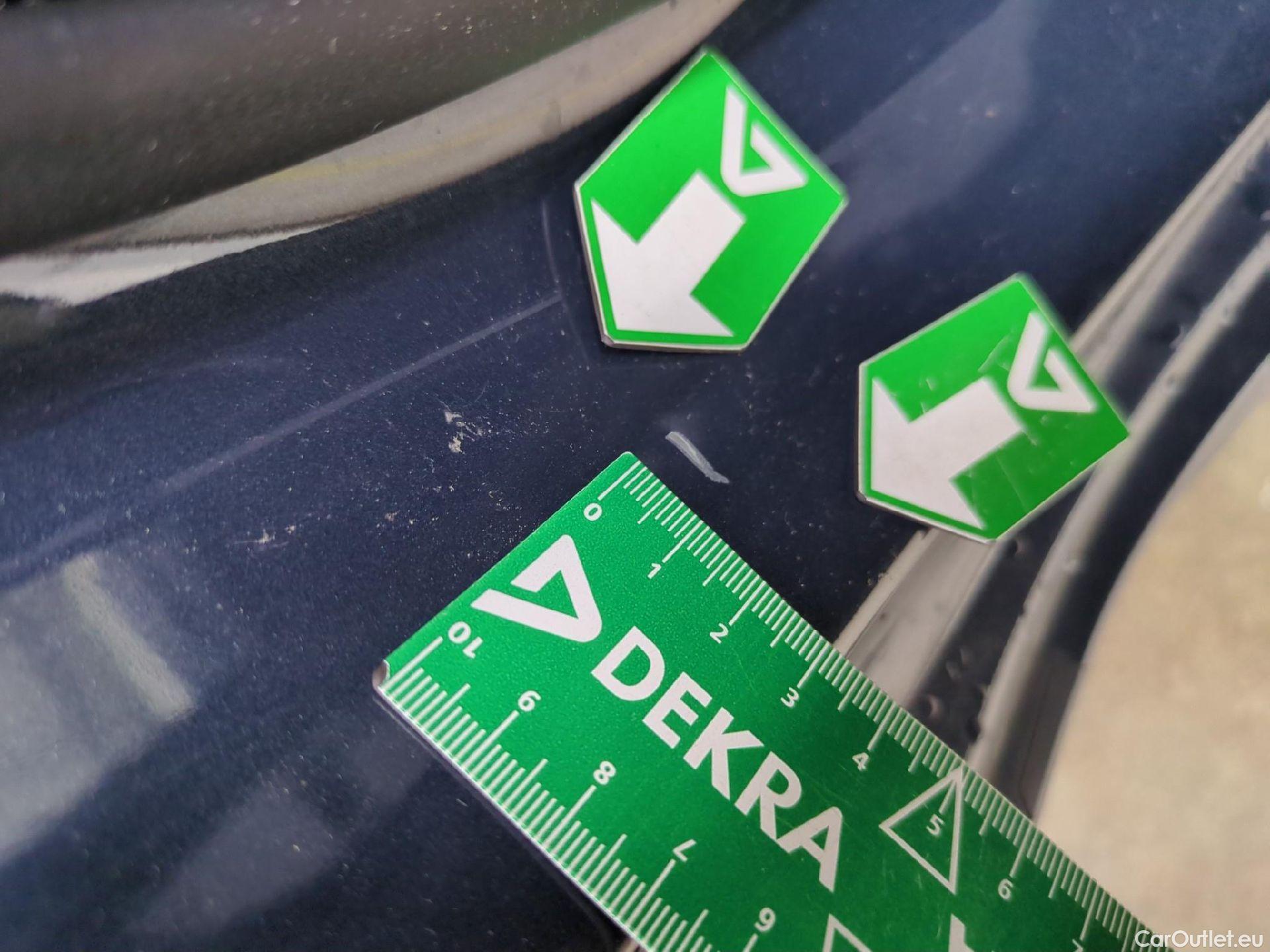  Hyundai  i30  cw Business 1.6 CRDi 115CV BVA7 E6d #23