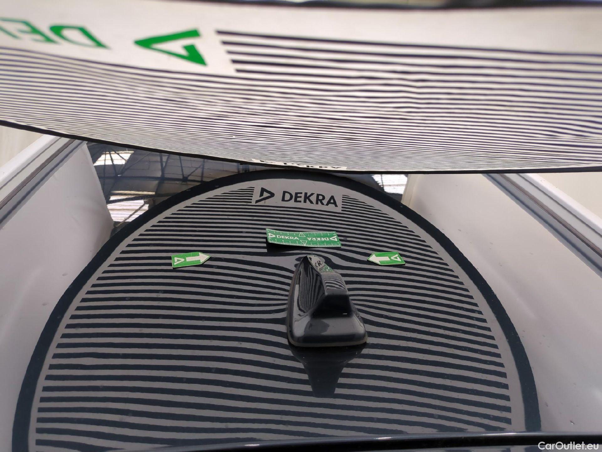  Hyundai  i30  cw Business 1.6 CRDi 115CV BVA7 E6d #4