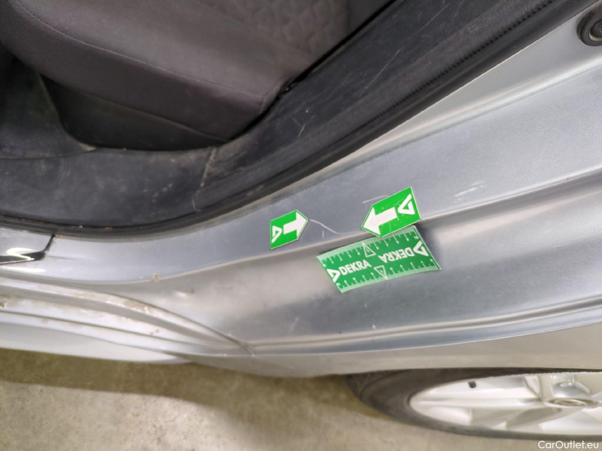  Toyota  Corolla TOYOTA  Touring Sports / 2018 / 5P / Break Hybride 122h Dynamic Business Beyond Zer #2