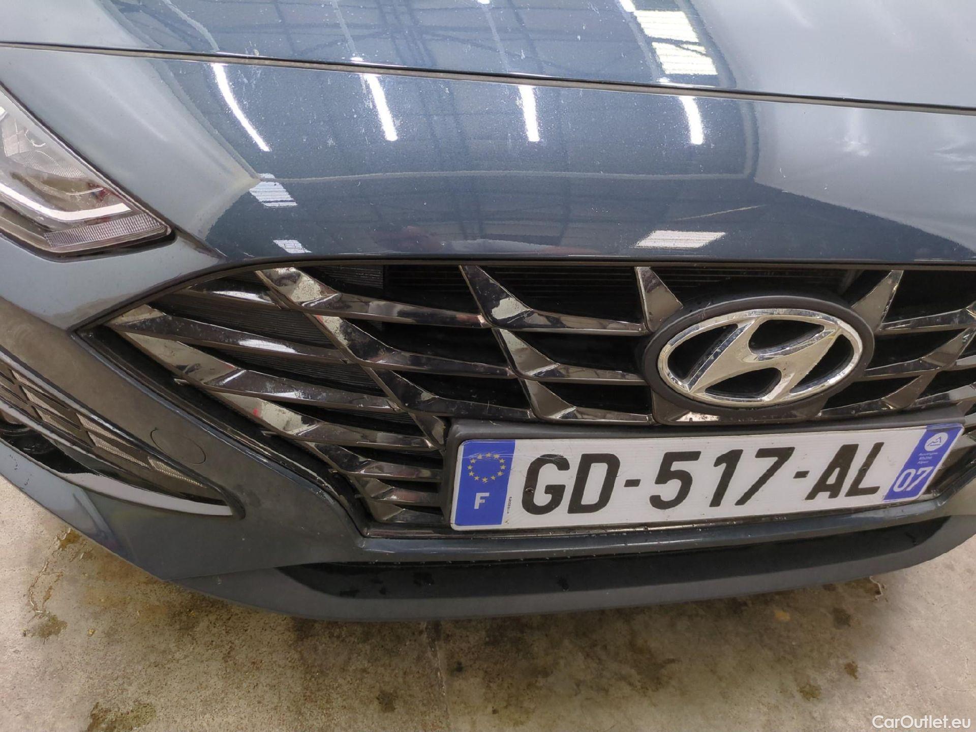  Hyundai  i30  cw Business 1.6 CRDi 115CV BVA7 E6d #46