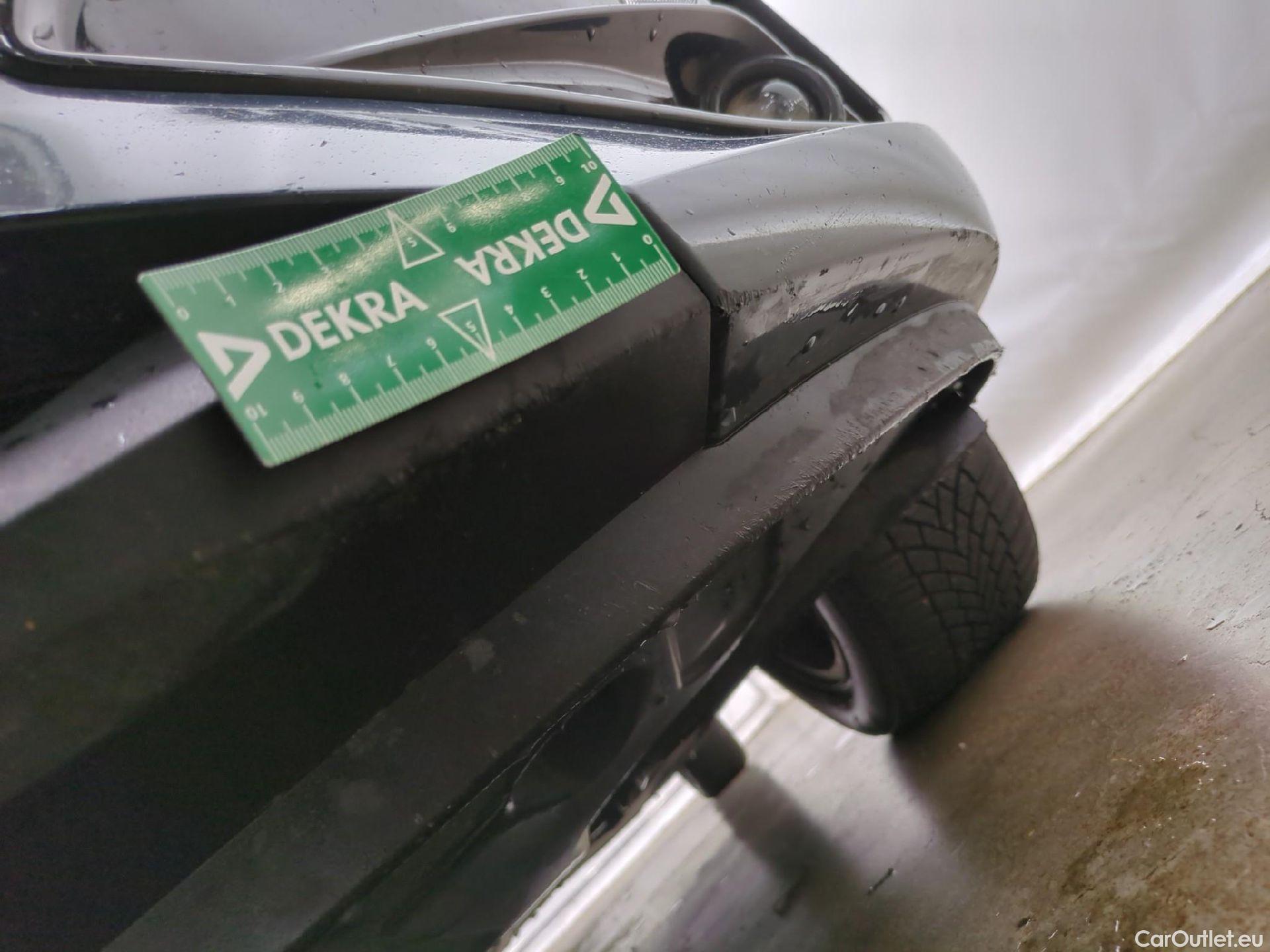  Hyundai  i30  cw Business 1.6 CRDi 115CV BVA7 E6d #34