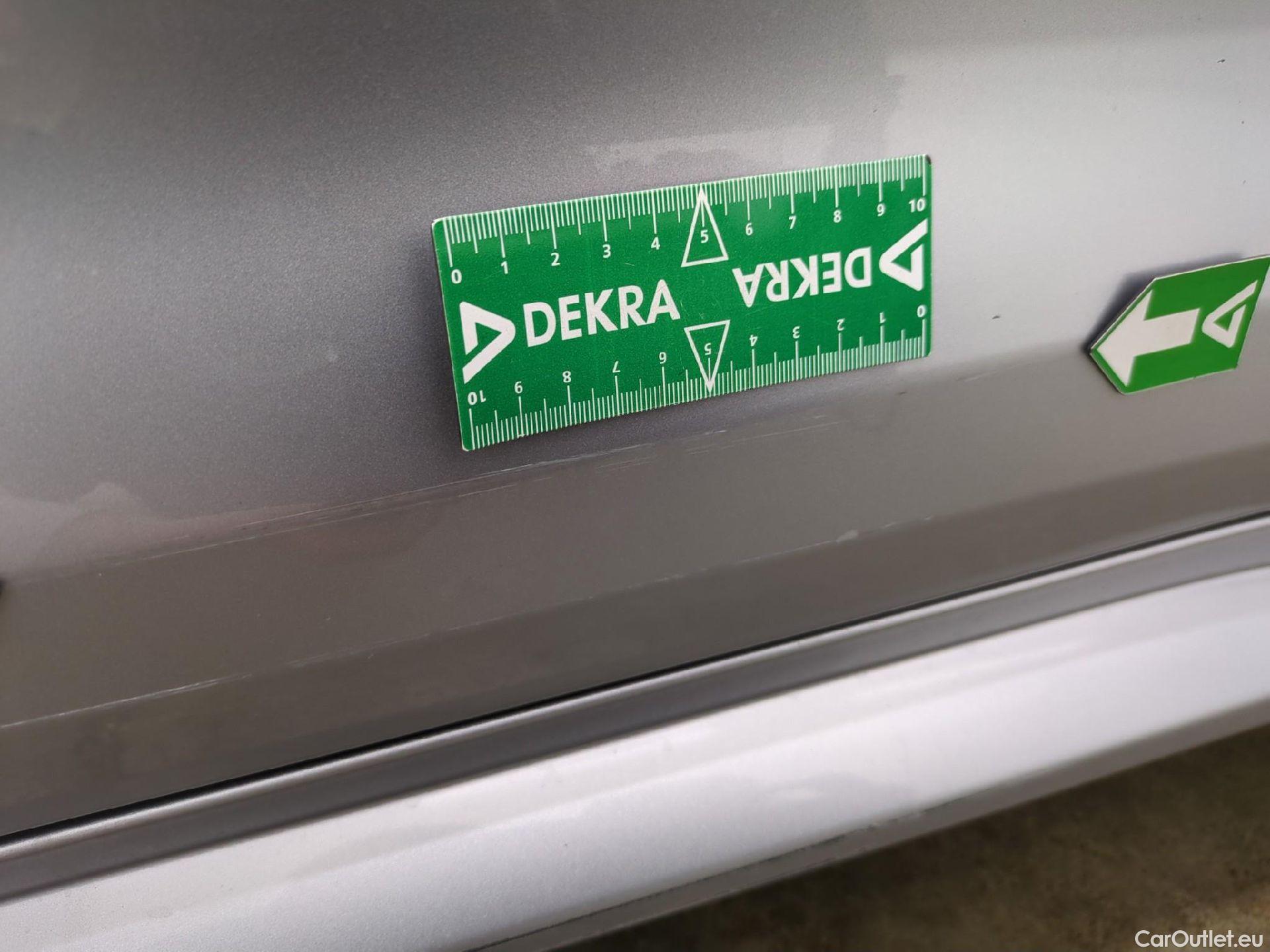  Toyota  Corolla TOYOTA  Touring Sports / 2018 / 5P / Break Hybride 122h Dynamic Business Beyond Zer #54