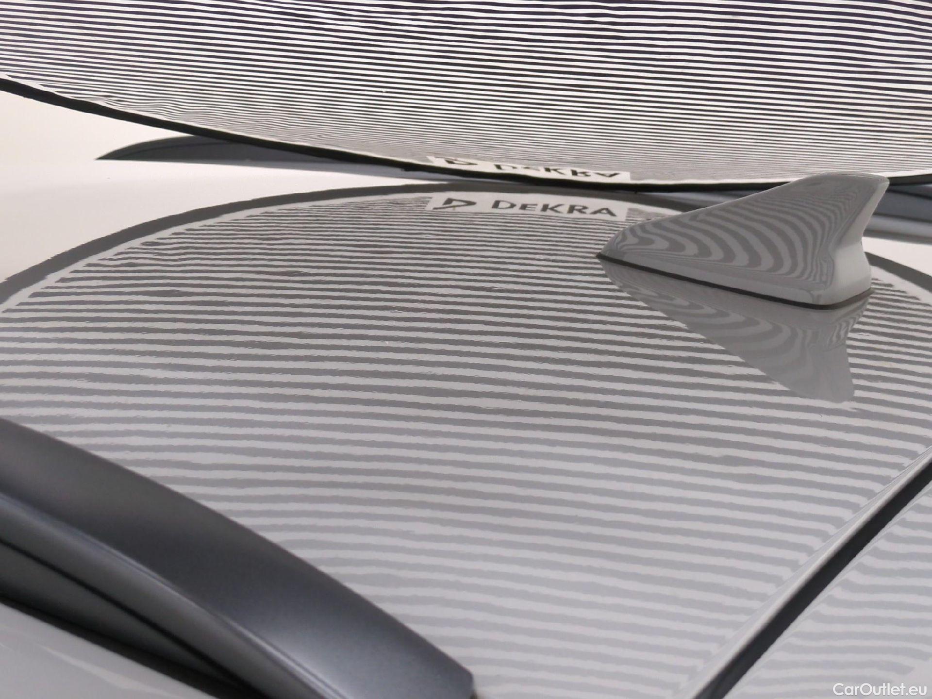  Hyundai  Konna HYUNDAI Kona / 2020 / 5P / SUV 1.0 T-GDI 120 HYBRID 48V BUSINESS #23