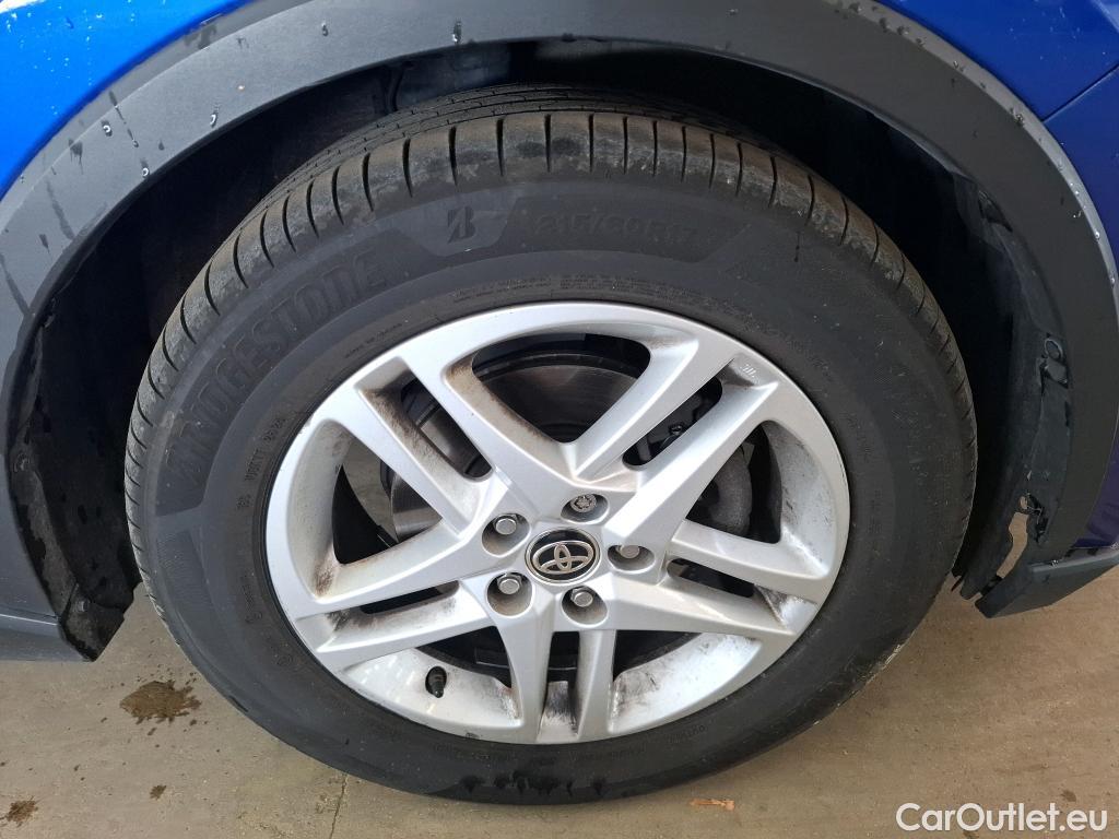  Toyota  C-HR TOYOTA  / 2016 / 5P / SUV 2.0 HYBRIDE 184 DYNAMIC BUSINESS #63