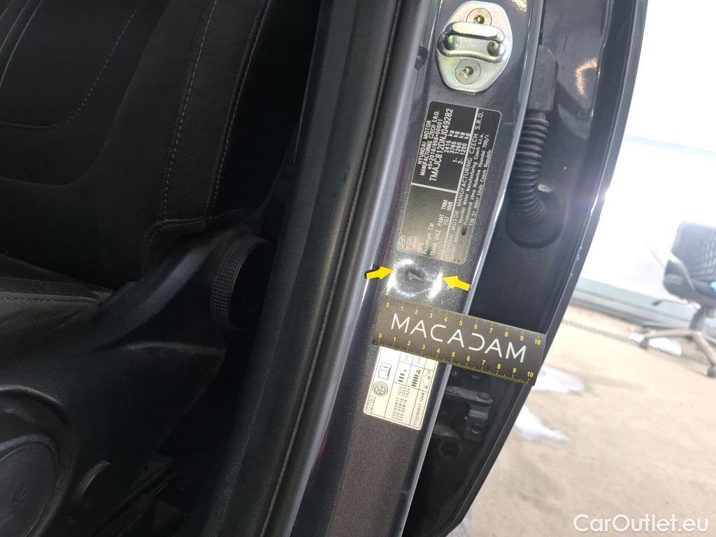  Hyundai  Tucson HYUNDAI  / 2020 / 5P / SUV 1.6 PHEV 265 HTRAC BUSINESS 4WD AUTO #31