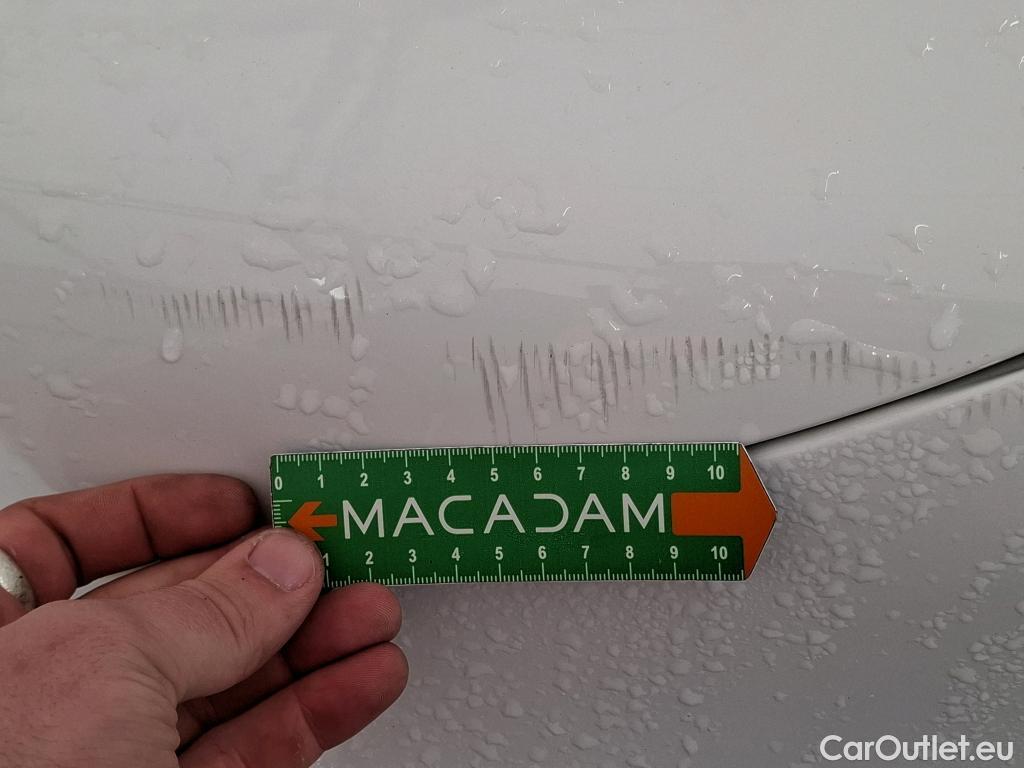  Toyota  Corolla TOYOTA  / 2018 / 5P / Berline Hybride 122h Dynamic Business Supp Lomb #34