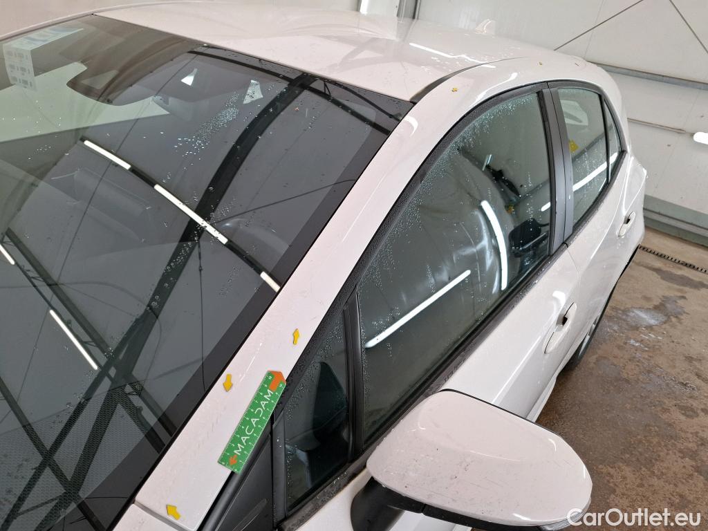  Toyota  Corolla TOYOTA  / 2018 / 5P / Berline Hybride 122h Dynamic Business Supp Lomb #13