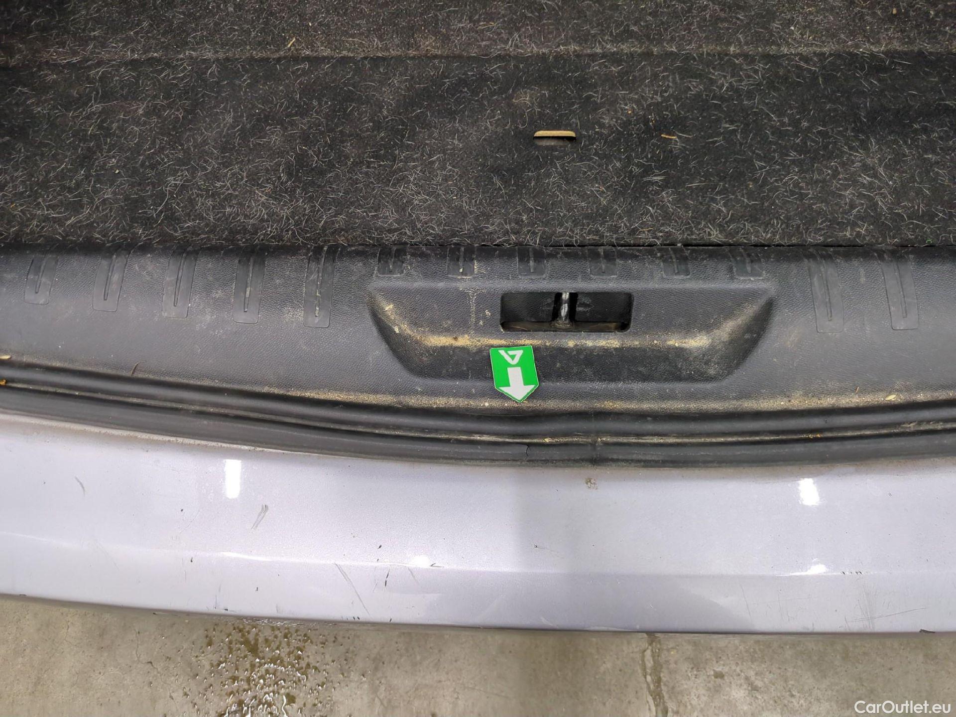  Peugeot  308  SW Allure Business 1.2 PureTech 130CV BVA8 E6d #16