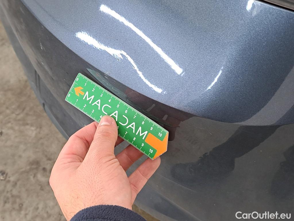  Renault  Megane RENAULT Mégane Berline / 2020 / 5P / Berline Business TCe 140 EDC FAP -21B #12