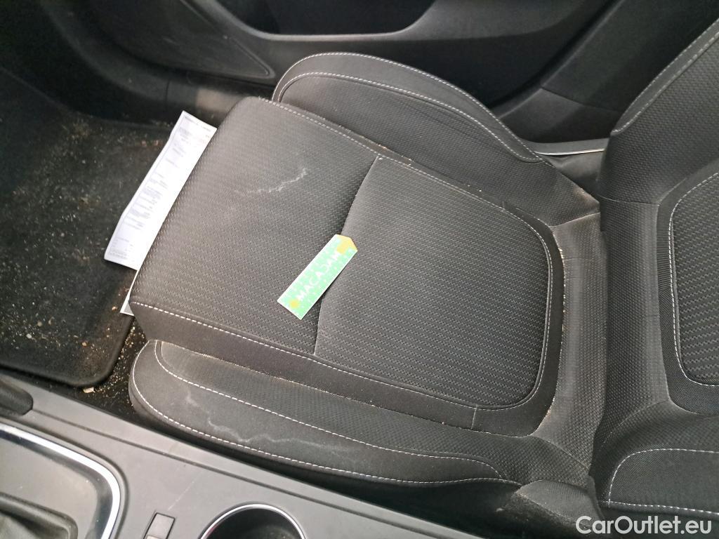  Renault  Megane RENAULT Mégane Berline / 2020 / 5P / Berline Business TCe 140 EDC FAP -21B #25