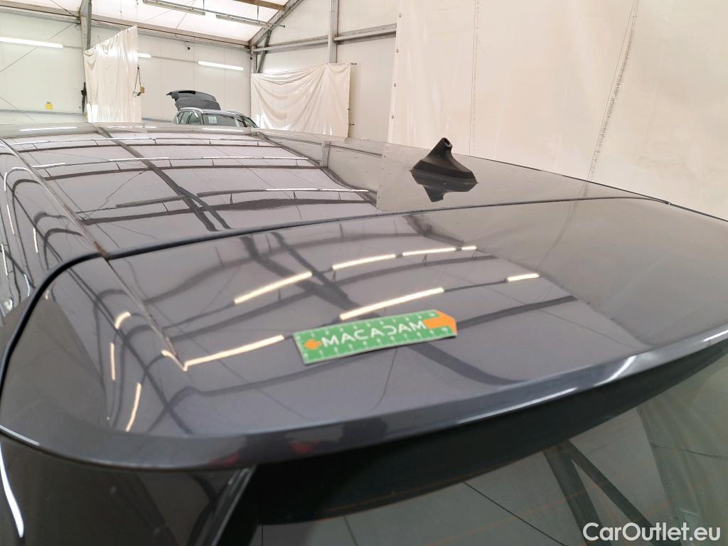  Renault  Megane RENAULT Mégane Berline / 2020 / 5P / Berline Business TCe 140 EDC FAP -21B #30