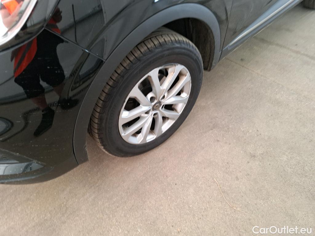  Renault  Kadjar RENAULT  / 2018 / 5P / Crossover Business Blue dCi 115 #19