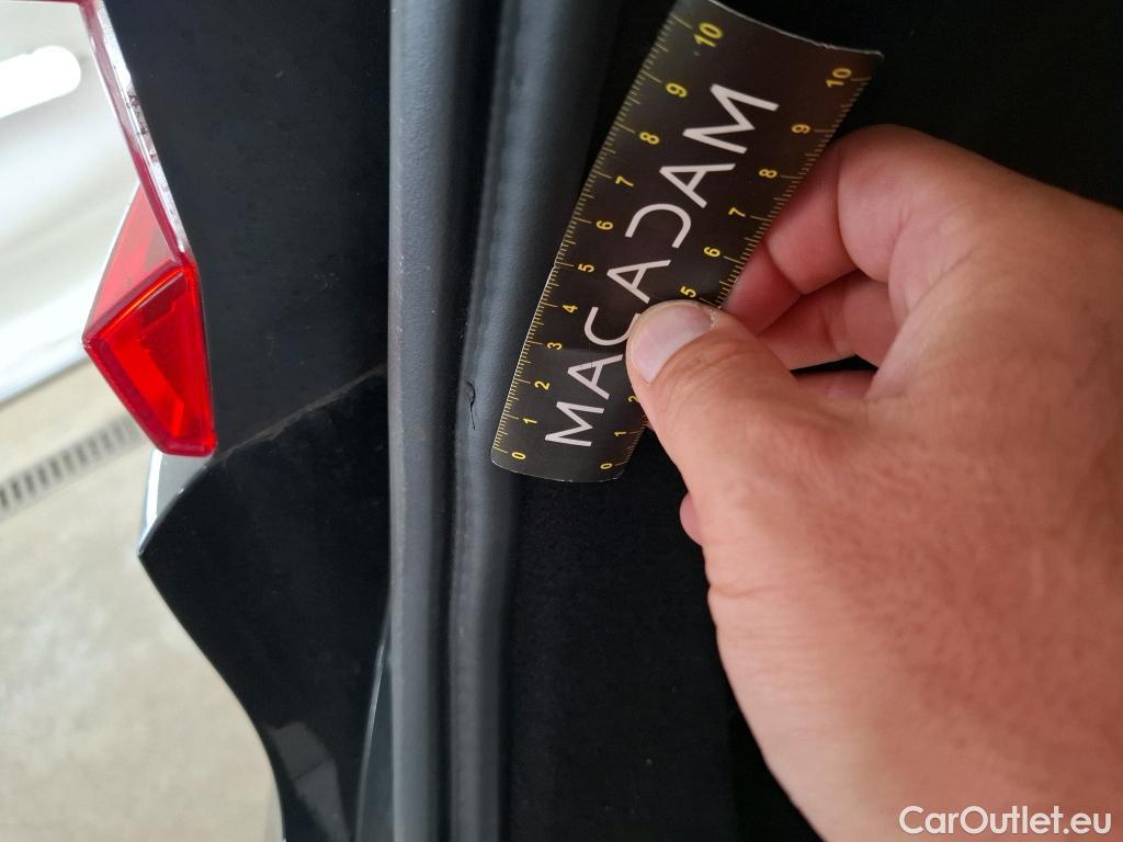  Renault  Kadjar RENAULT  / 2018 / 5P / Crossover Business Blue dCi 115 #7