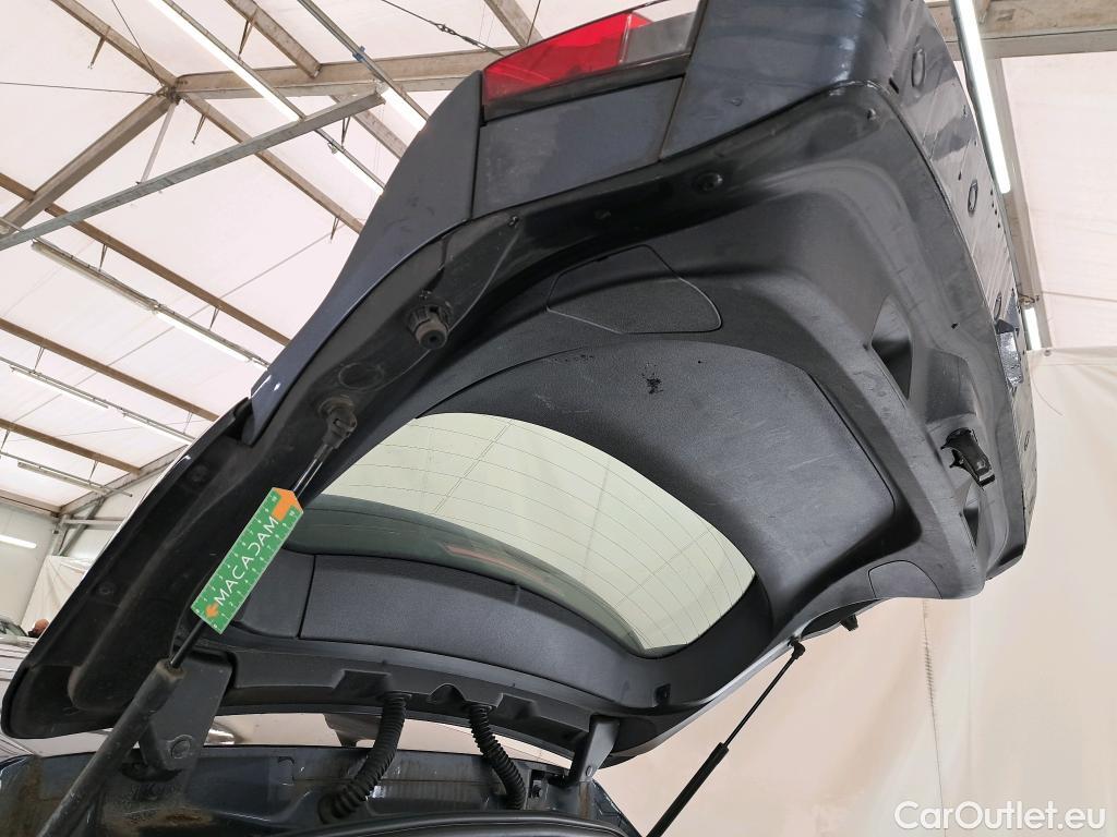  Renault  Megane RENAULT Mégane Berline / 2020 / 5P / Berline Business TCe 140 EDC FAP -21B #21